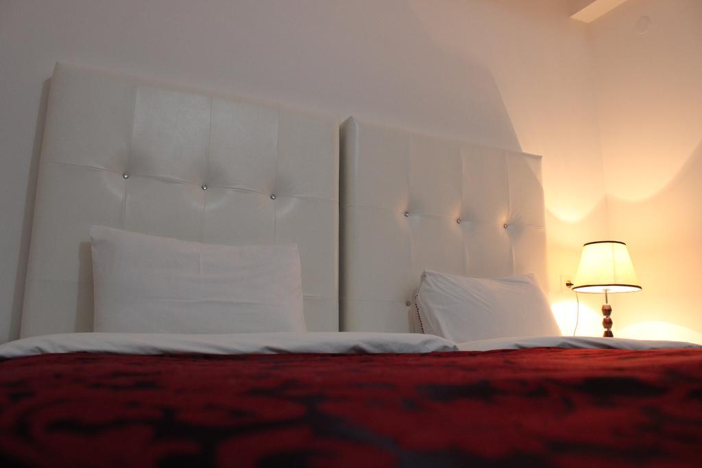 Hotel Grand Palace Tbilisi Buitenkant foto