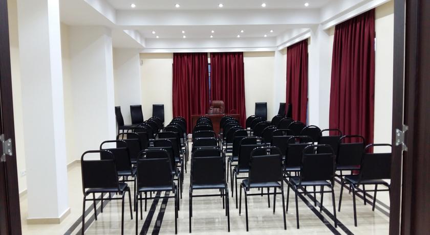 Hotel Grand Palace Tbilisi Buitenkant foto