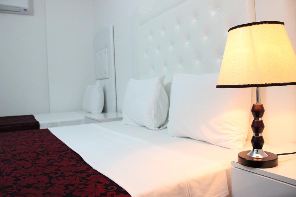 Hotel Grand Palace Tbilisi Buitenkant foto