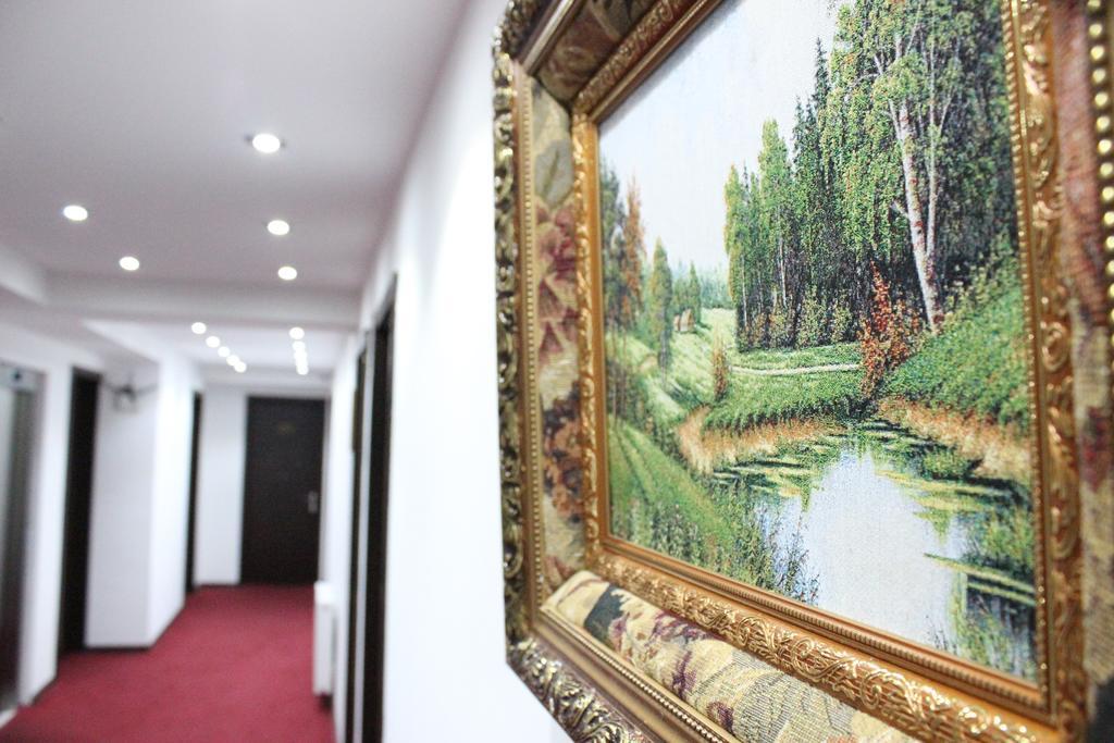 Hotel Grand Palace Tbilisi Buitenkant foto