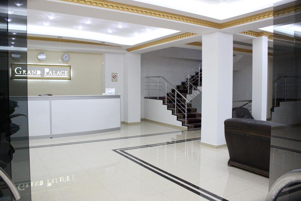 Hotel Grand Palace Tbilisi Buitenkant foto