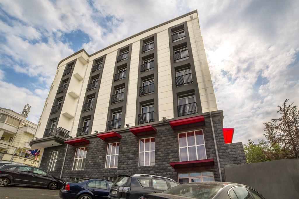 Hotel Grand Palace Tbilisi Buitenkant foto