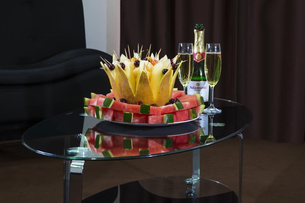 Hotel Grand Palace Tbilisi Buitenkant foto