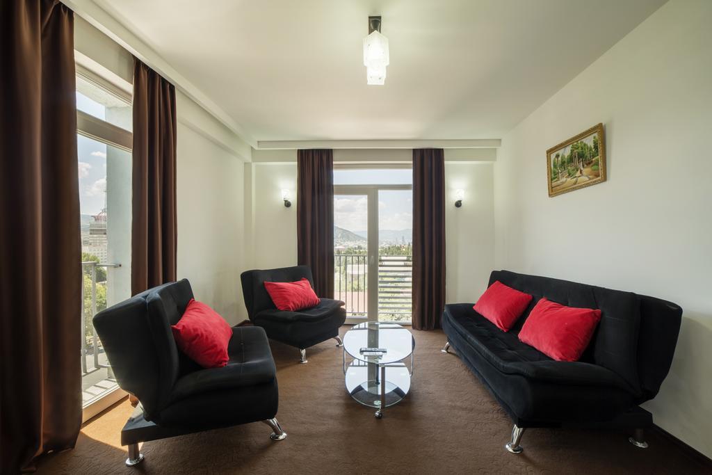 Hotel Grand Palace Tbilisi Buitenkant foto